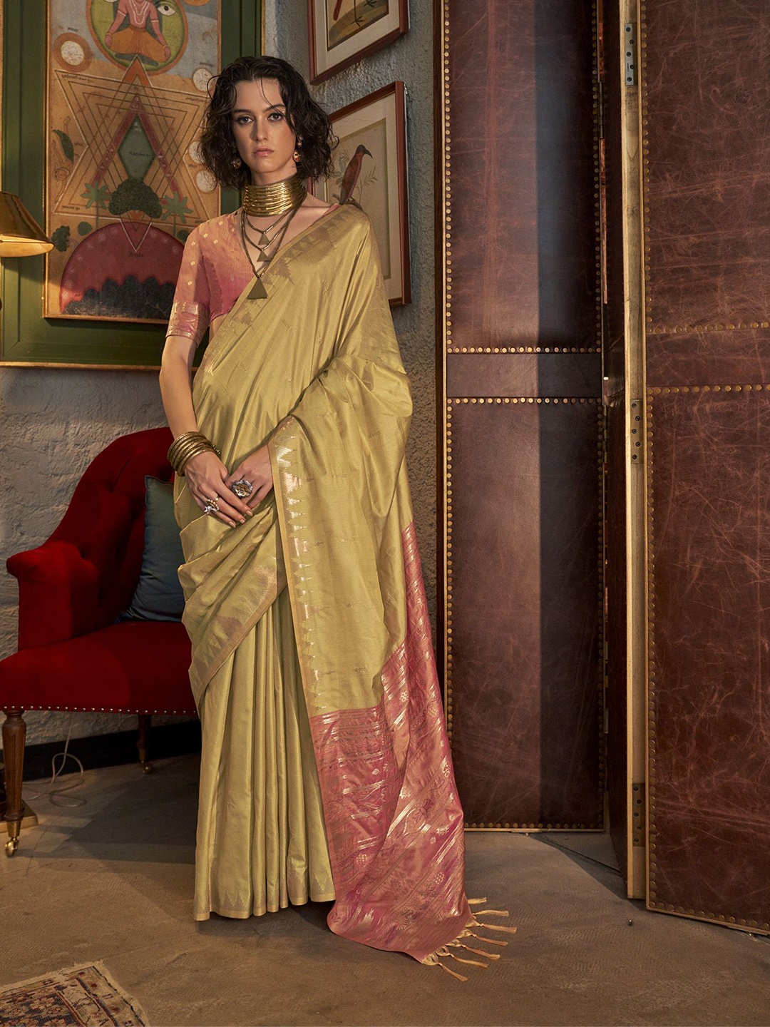 

elora Woven Design Tussar Saree, Olive