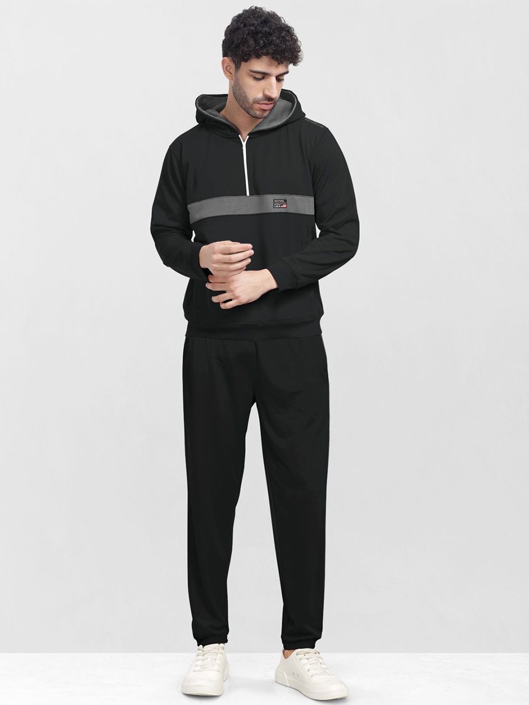 

BULLMER Colourblocked Hooded Long Sleeves Sweatshirt & Jogger, Black