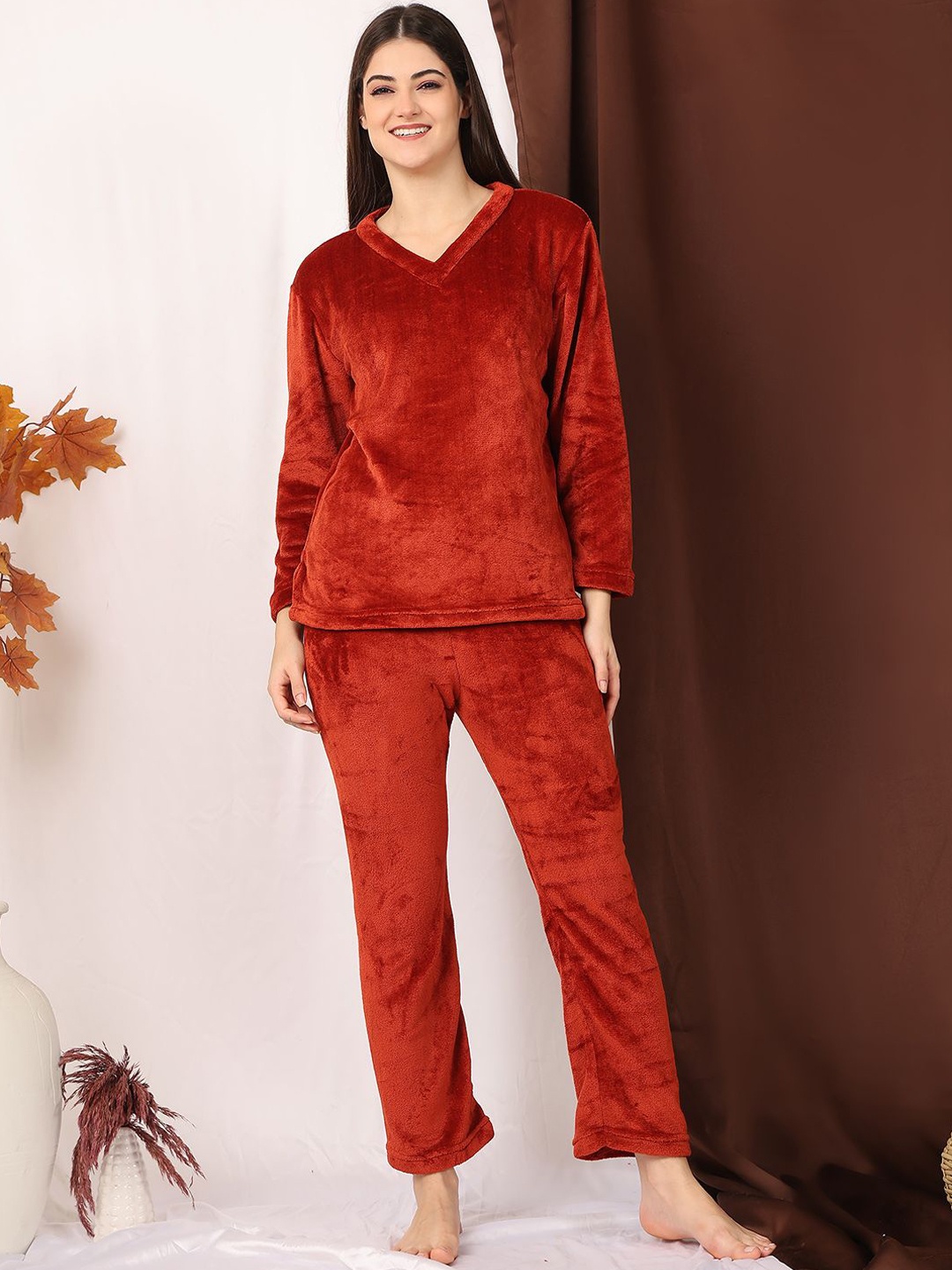 

NEUDIS Women Night suit, Maroon