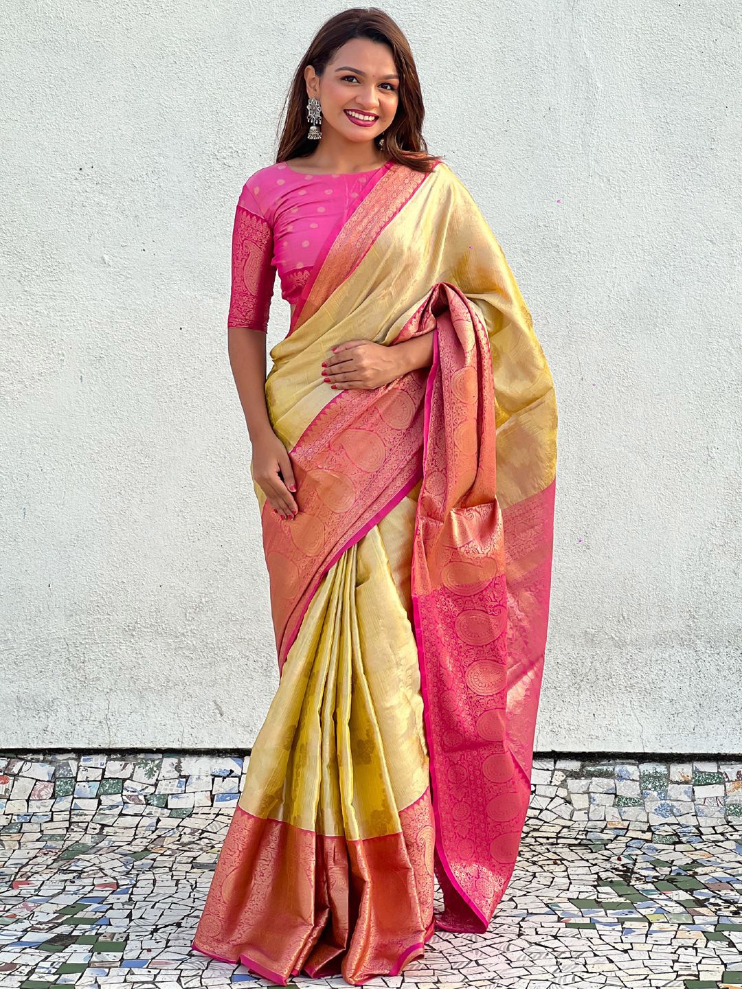 

Mitera Woven Design Zari Tissue Saree, Yellow
