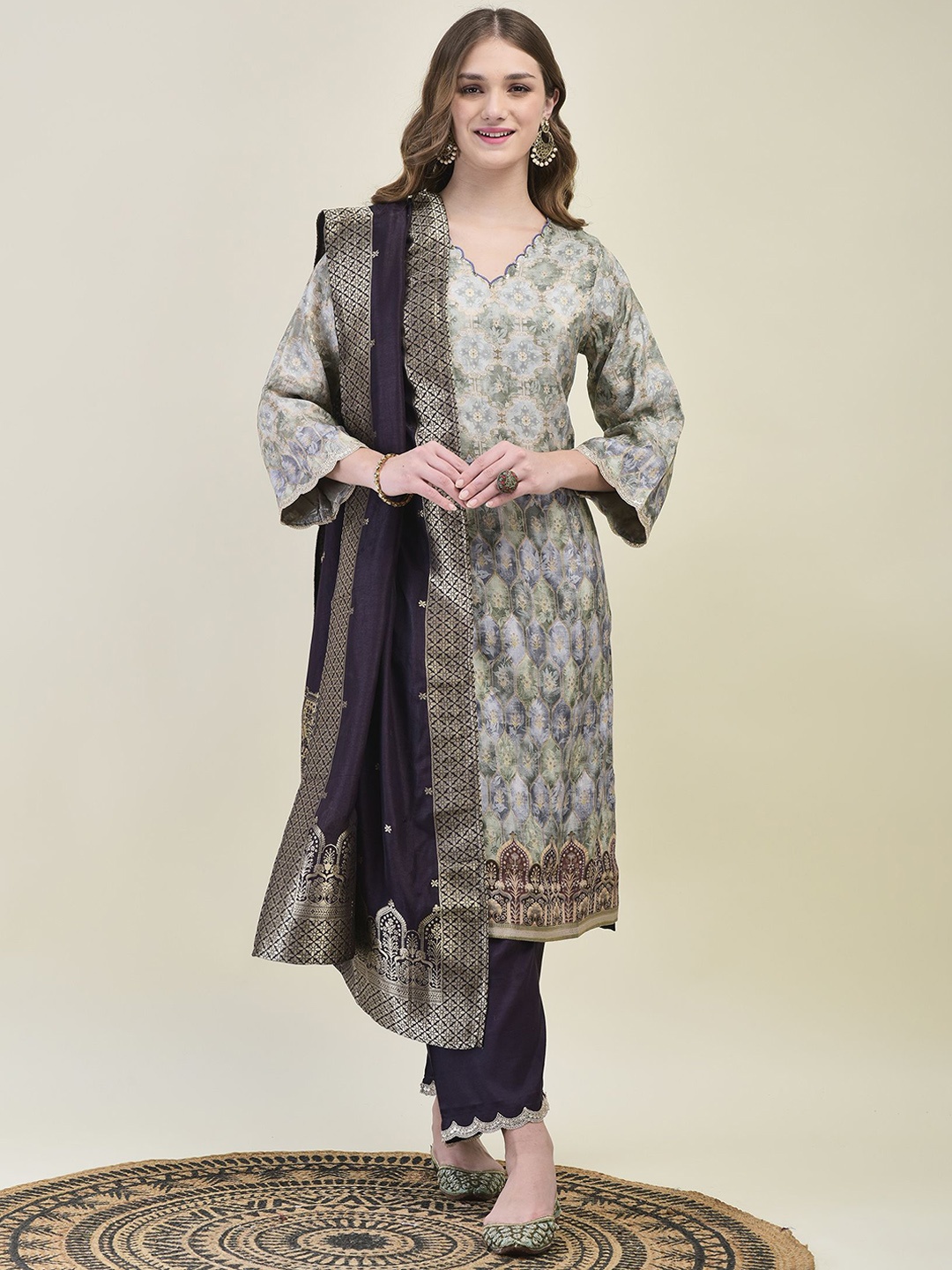 

Shree Women Ethnic Motifs Regular Sequinned Kurta with Trousers & With Dupatta, Grey