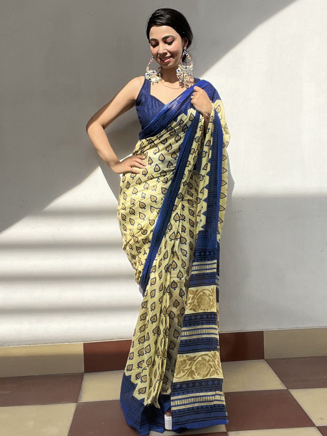 

Saree mall Ready to Wear Bagh Designer Sarees, Yellow