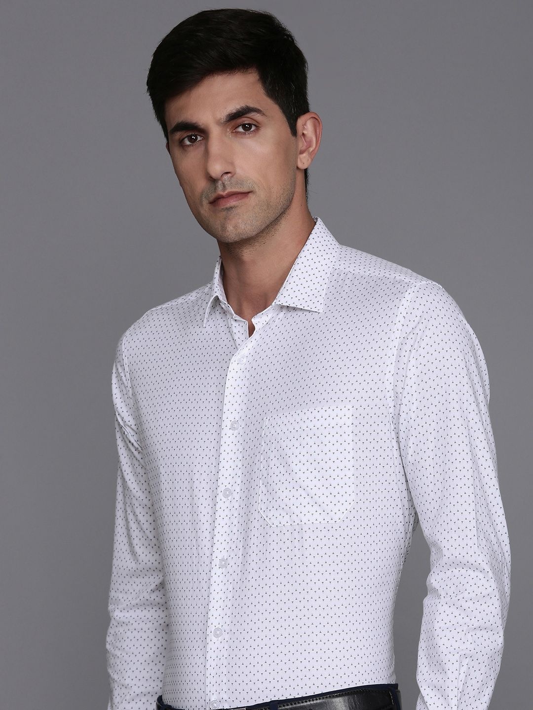 

Louis Philippe Pure Cotton Slim Fit Geometric Printed Formal Shirt, White