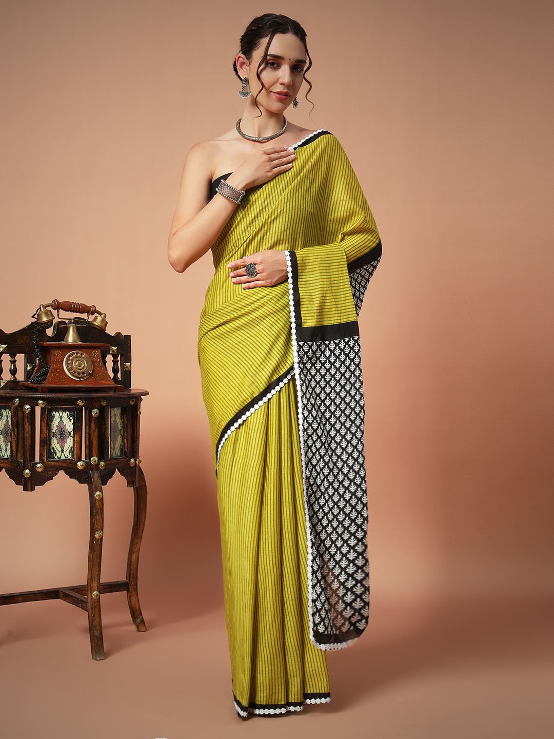 

Anouk Pure Cotton Block Print Saree, Lime green