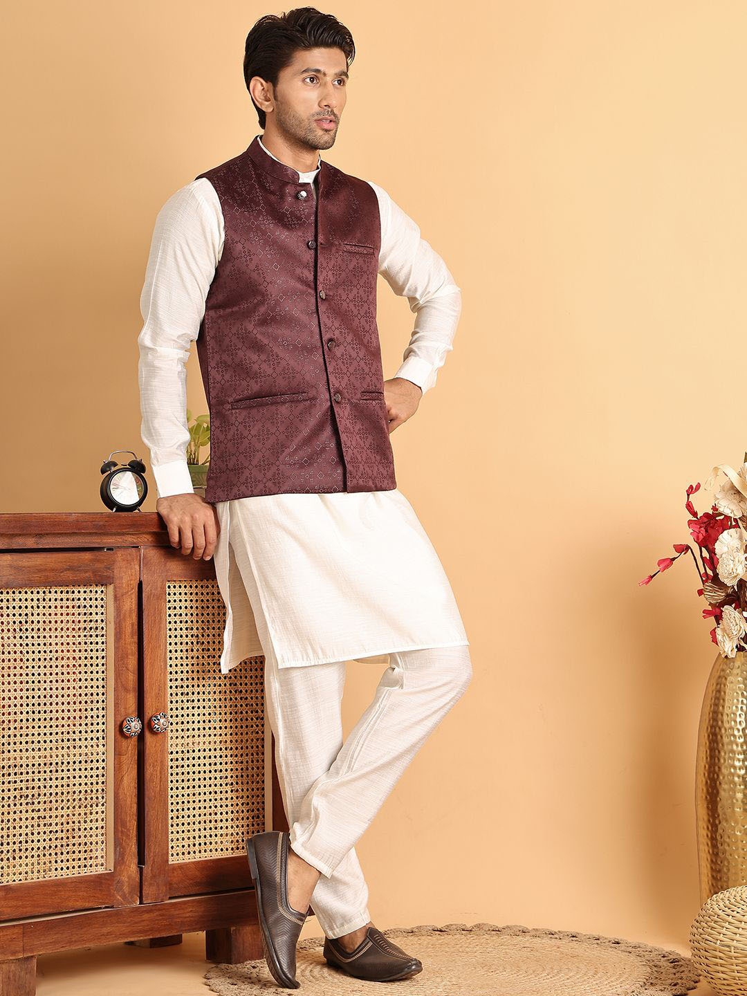 

Anouk Men Regular Kurta with Churidar, Maroon