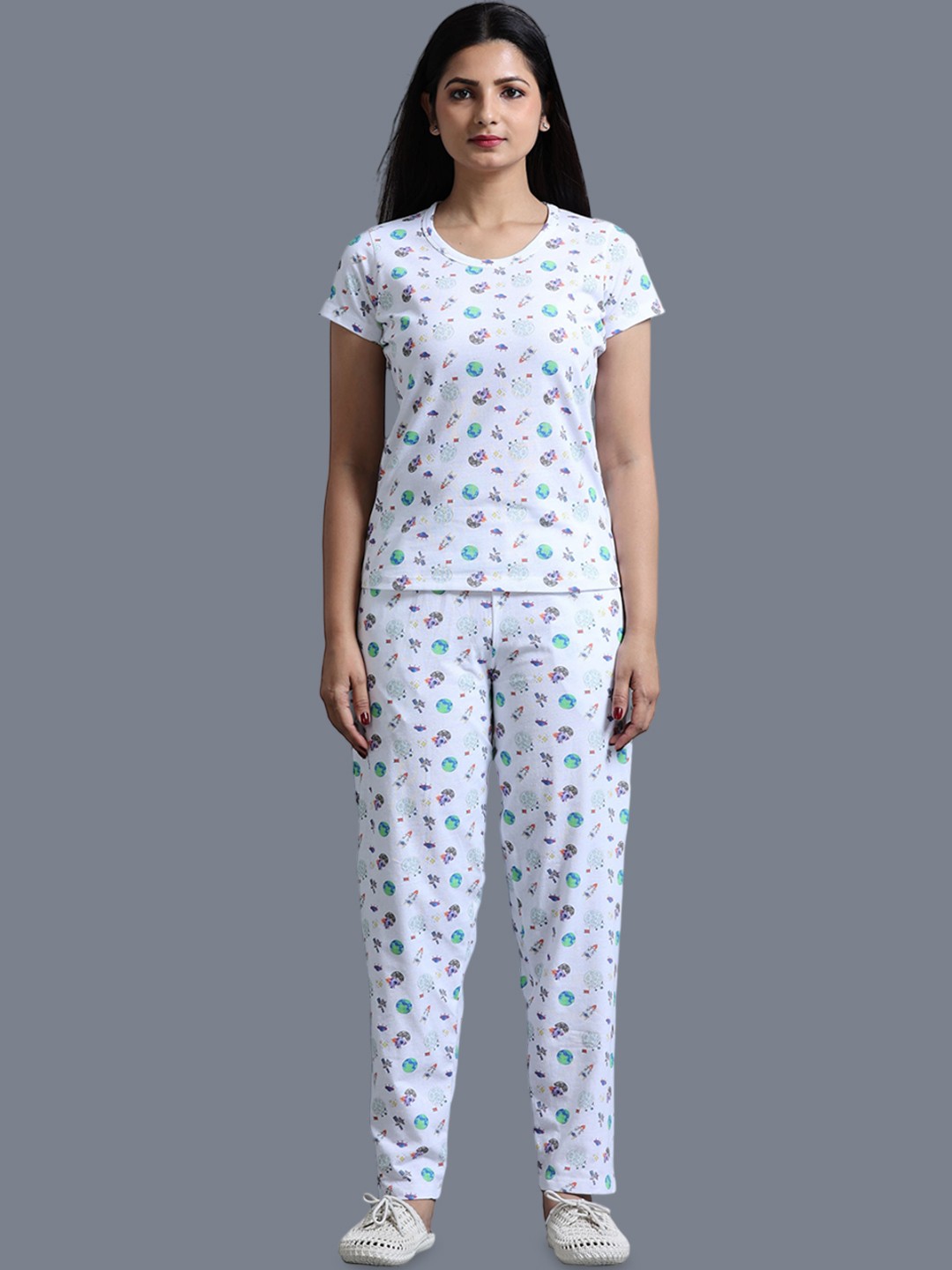 

ECOLINE Clothing Women Printed Night suit, White