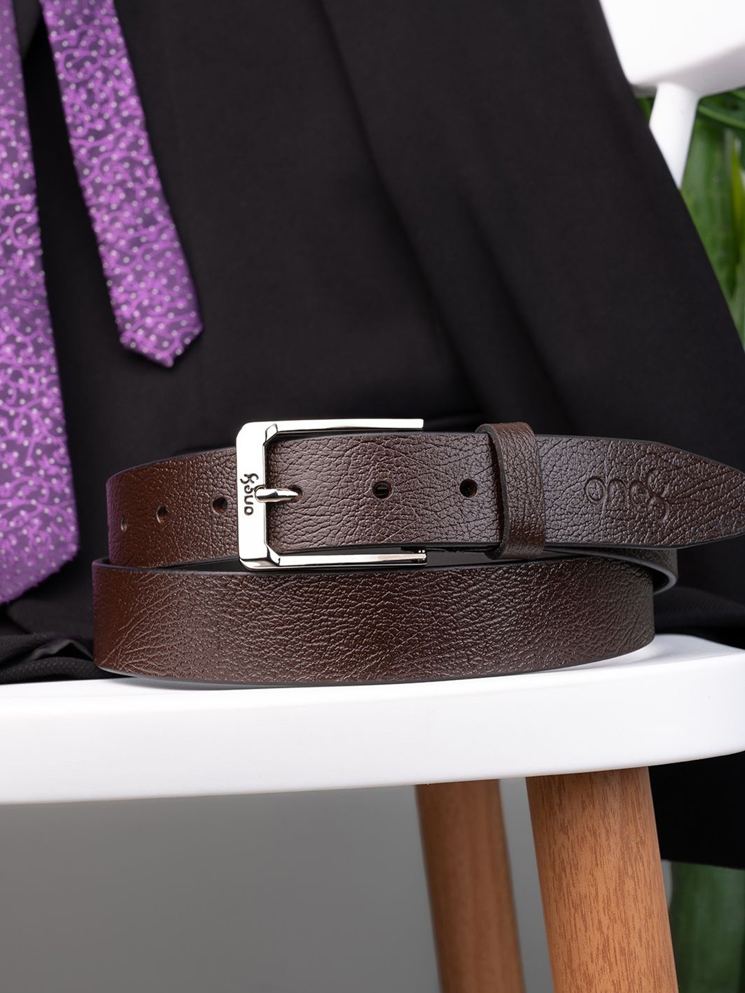 

One8 Men Leather Belt, Brown