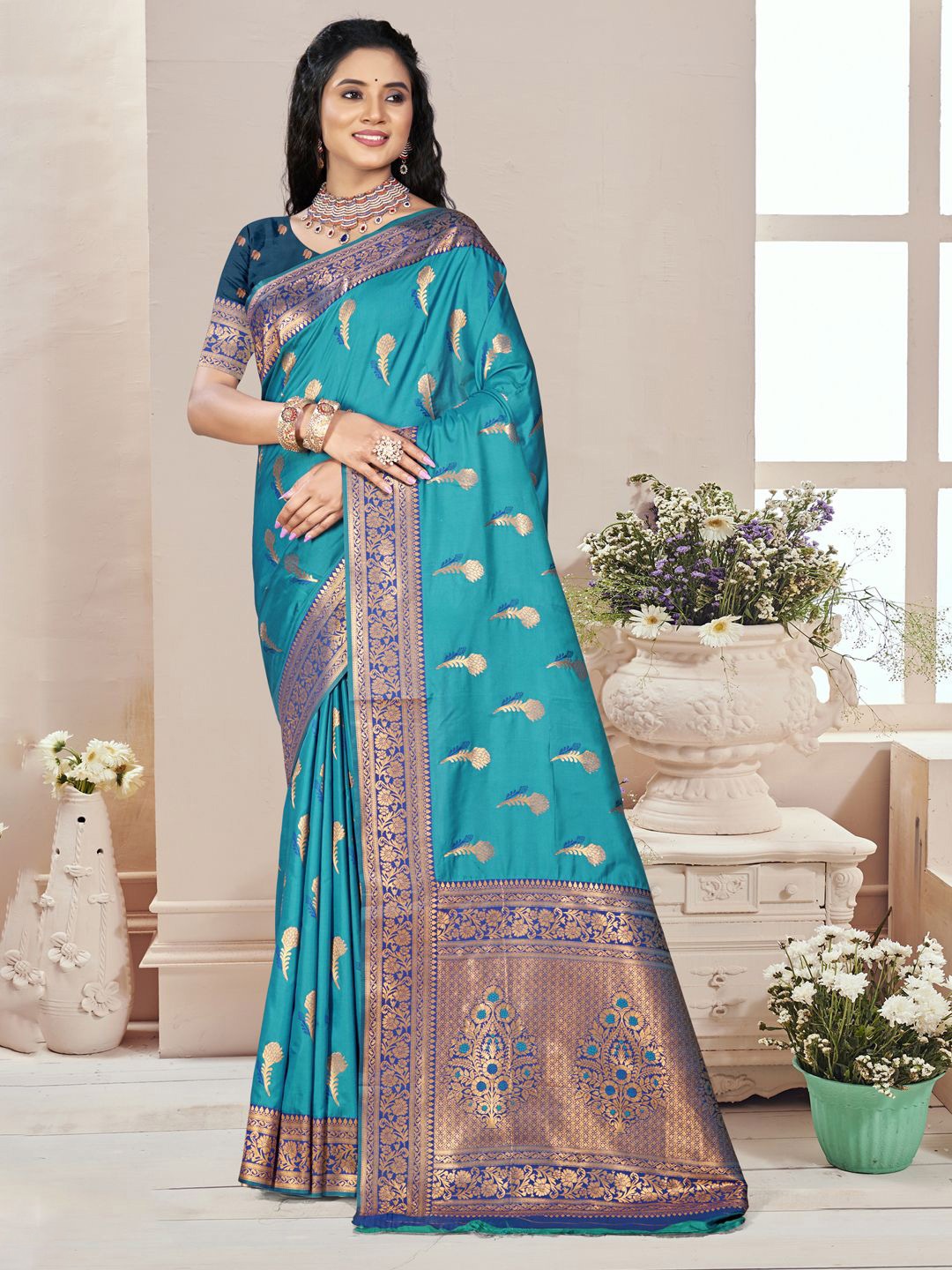 

SANGAM PRINTS Woven Design Zari Silk Blend Tussar Saree, Blue