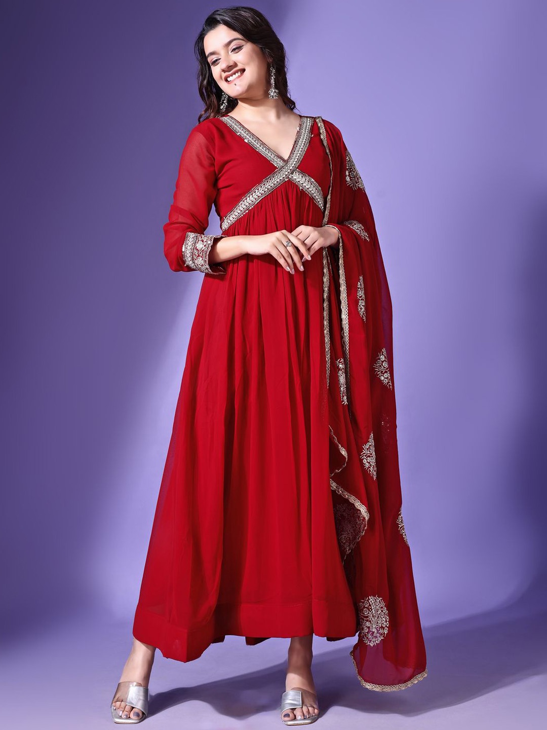 

Ethnic Yard Women Georgette Kurta, Maroon