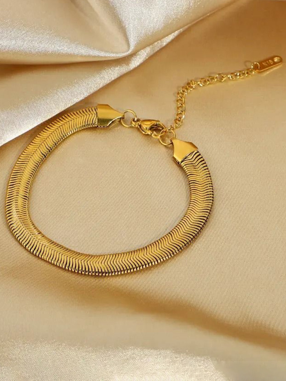 

MEENAZ Women American Diamond Antique Gold-Plated Link Bracelet