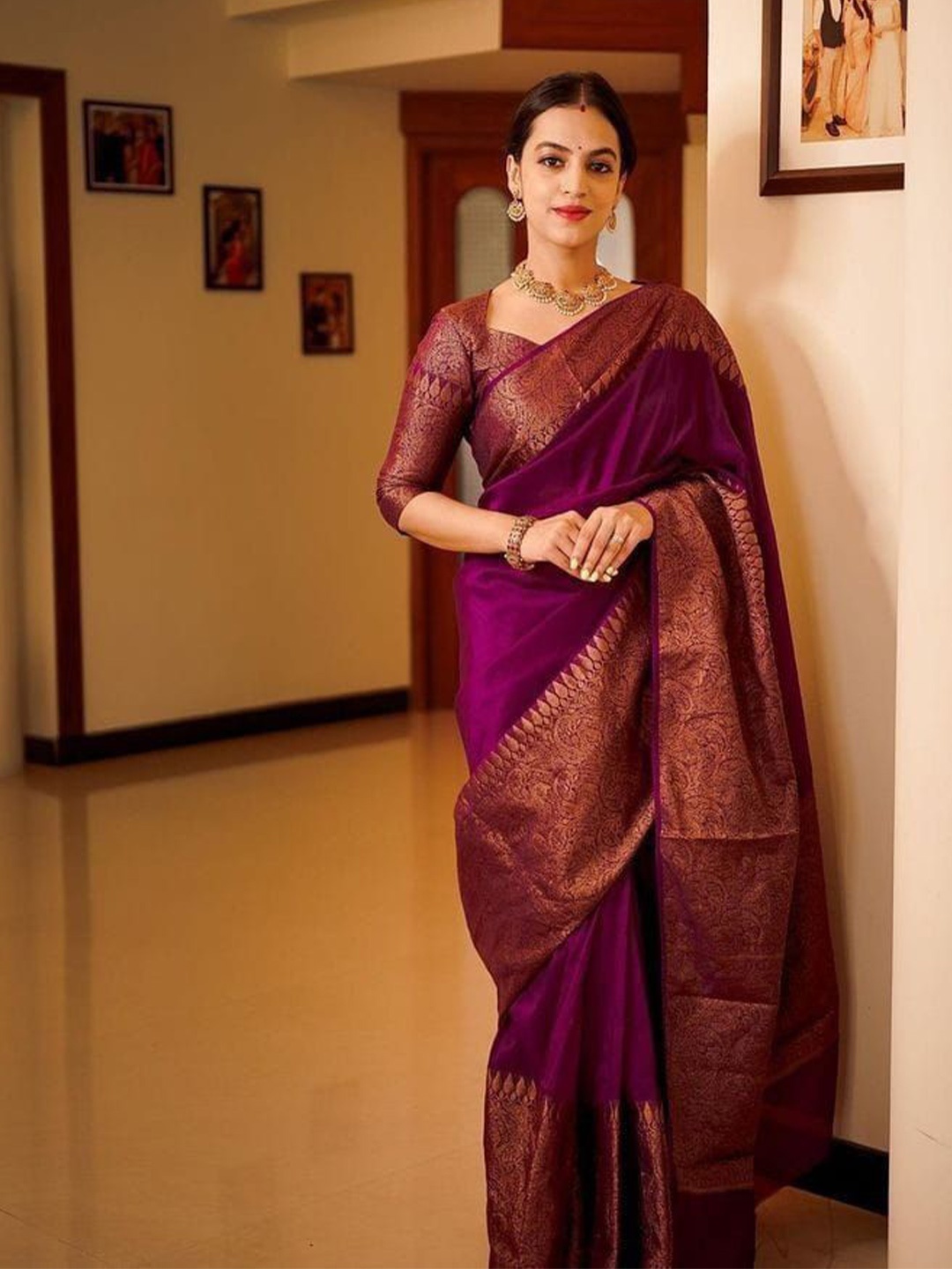 

Jinax Women Woven Design Zari Pure Silk Banarasi Saree With Blouse Piece, Magenta