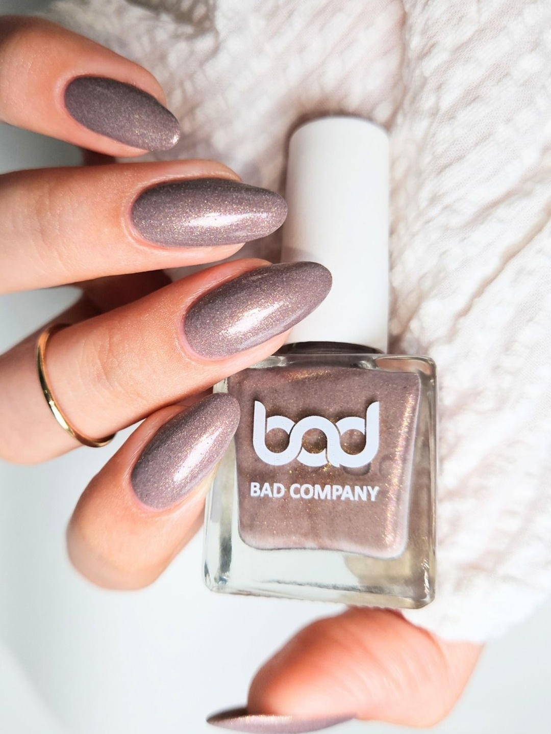 

BAD COMPANY No Toxin Nail Lacquer Nail Polish 10 ml - Humble 47, Purple