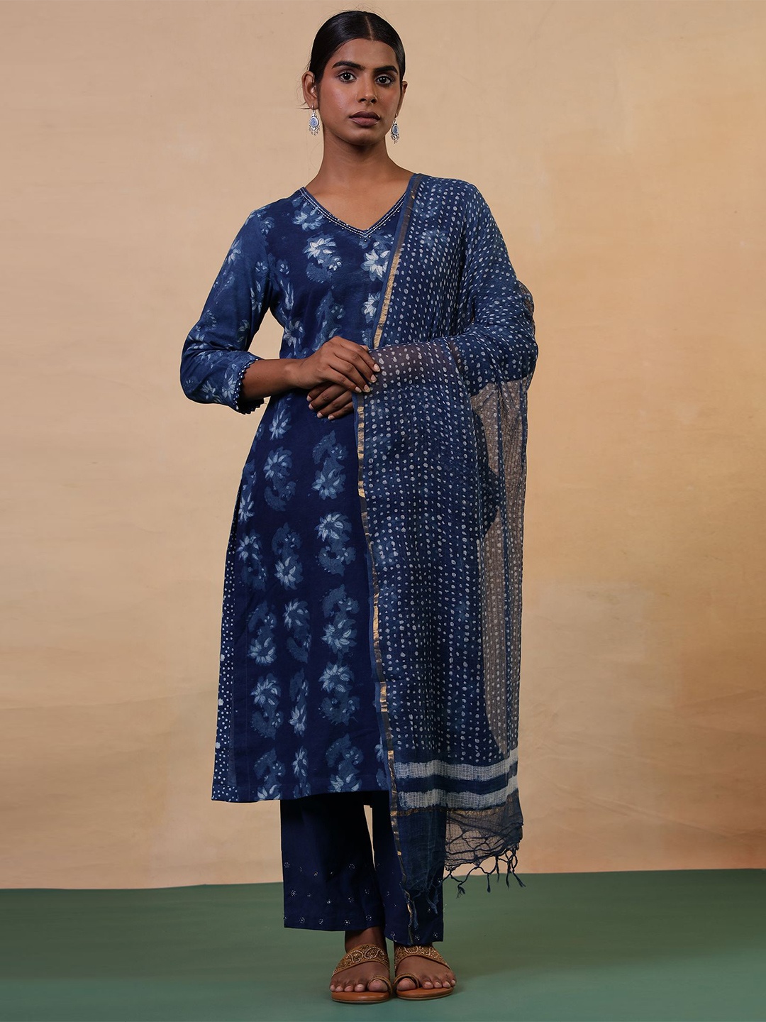 

Folk Song Printed Cotton Silk Dupatta, Blue