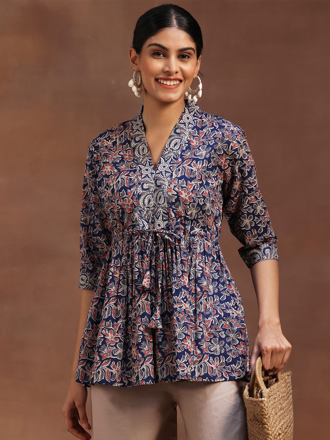 

Libas Floral Printed V-Neck Pure Cotton Pleated Kurti, Navy blue