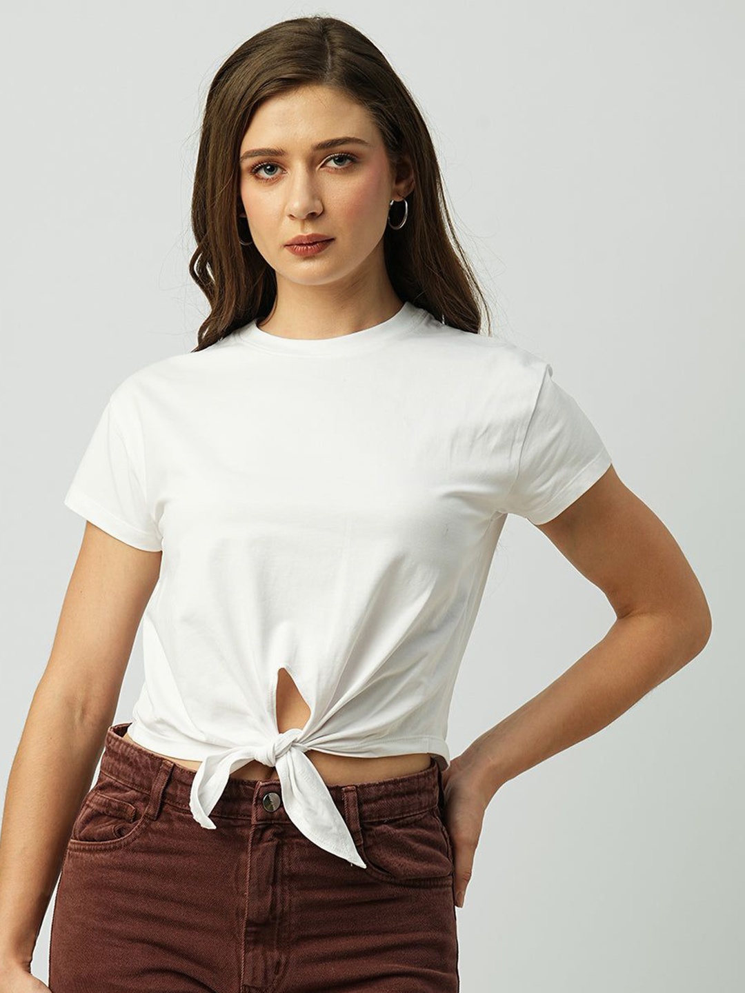 

Kraus Jeans Women Floral Pockets Slim Fit T-shirt, White