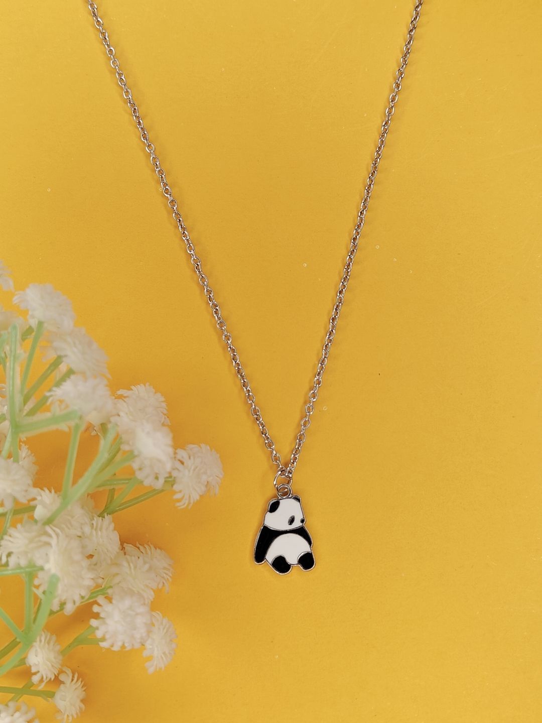 

NVR Silver-Plated Animal Shaped Pendants with Chains