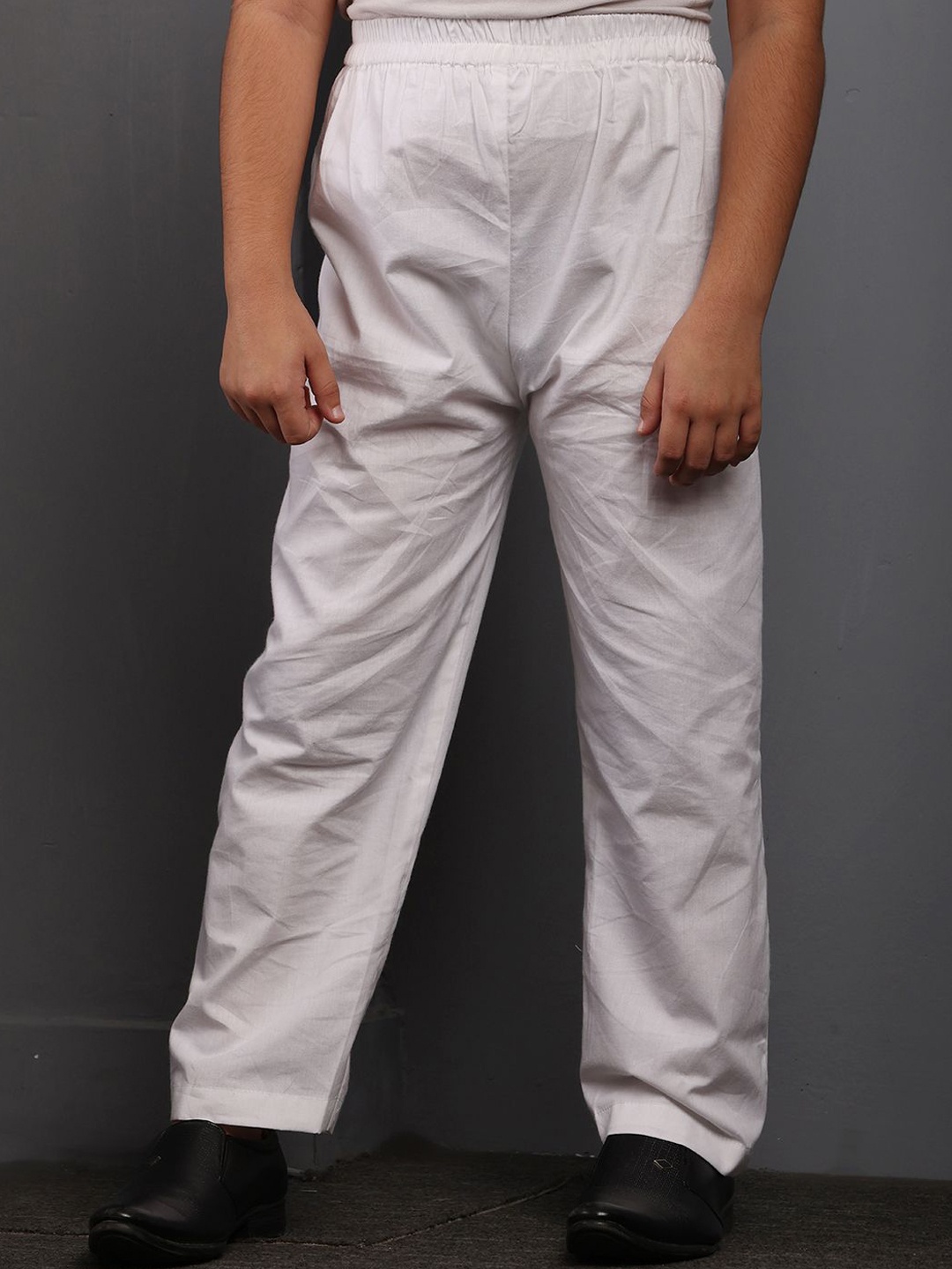 

NABIA Boys Easy Wash Trousers, White