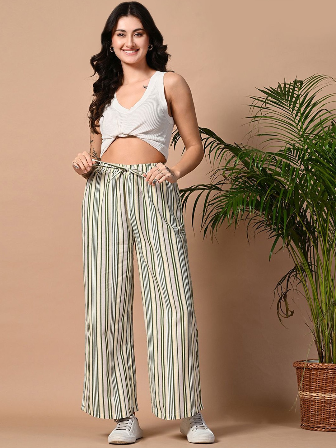 

all about you Women Printed Trousers, Green