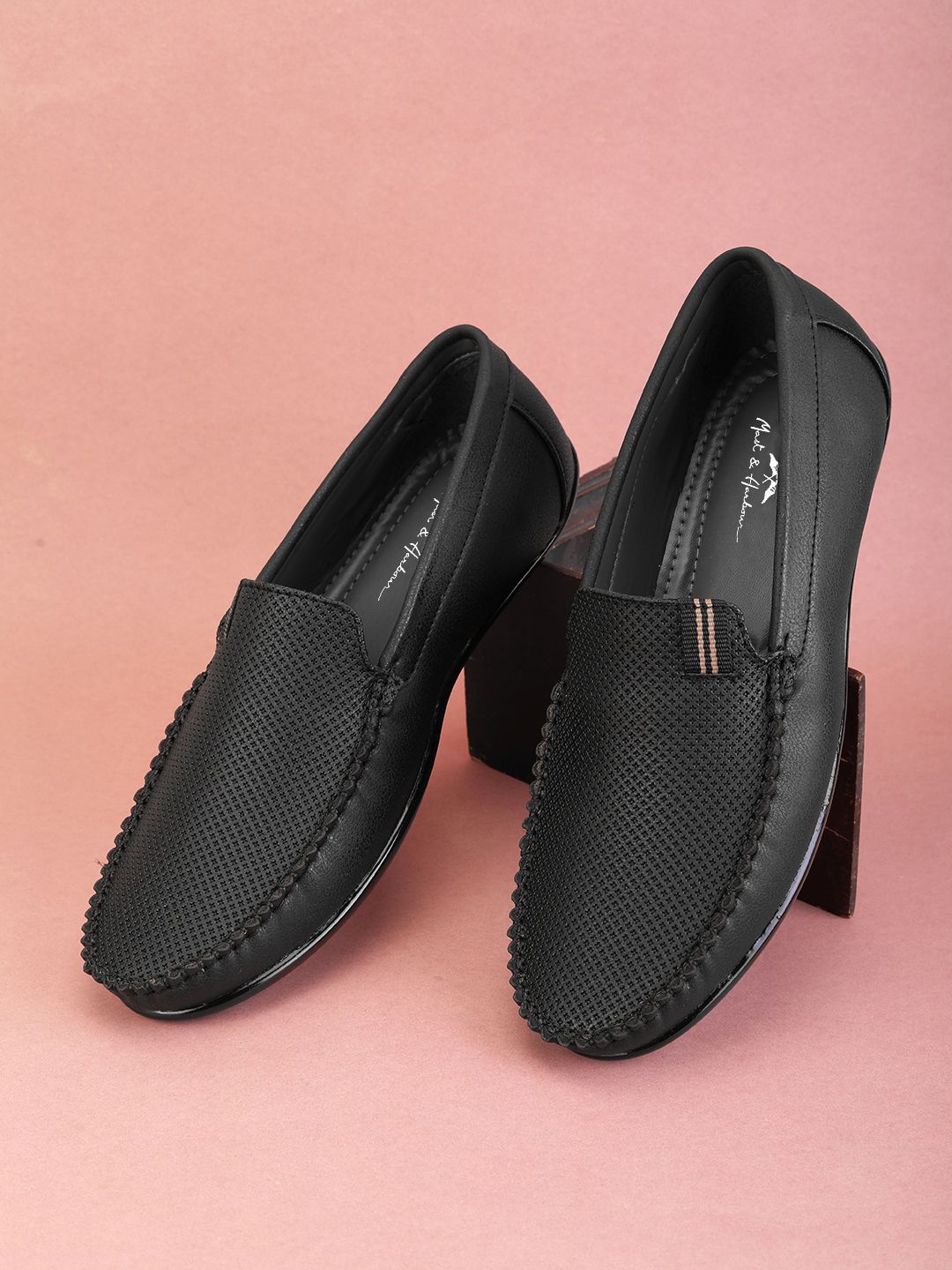 

Mast & Harbour Men PU Loafers, Black