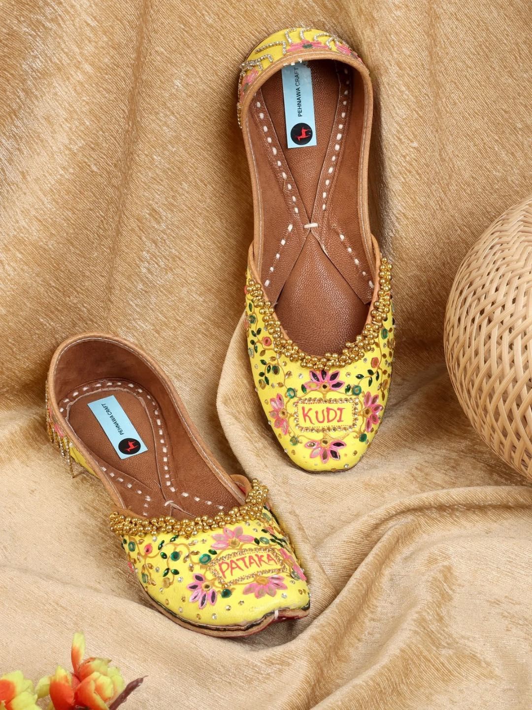 

PehnawaCraft Women Printed Leather Mojaris, Yellow