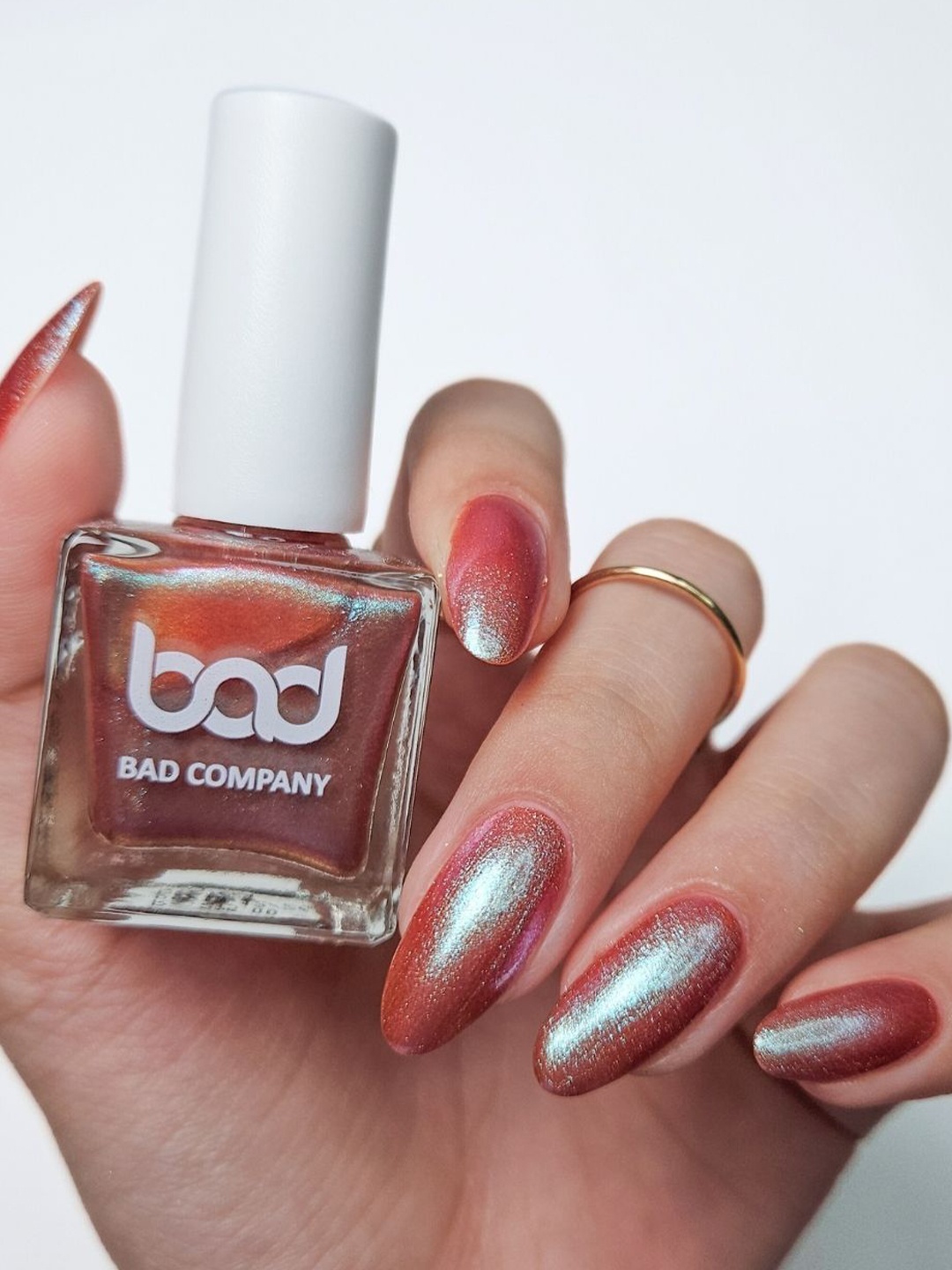 

BAD COMPANY No Toxin Nail Lacquer Nail Polish - 10 ml Shade - Gratitude - 45, Red