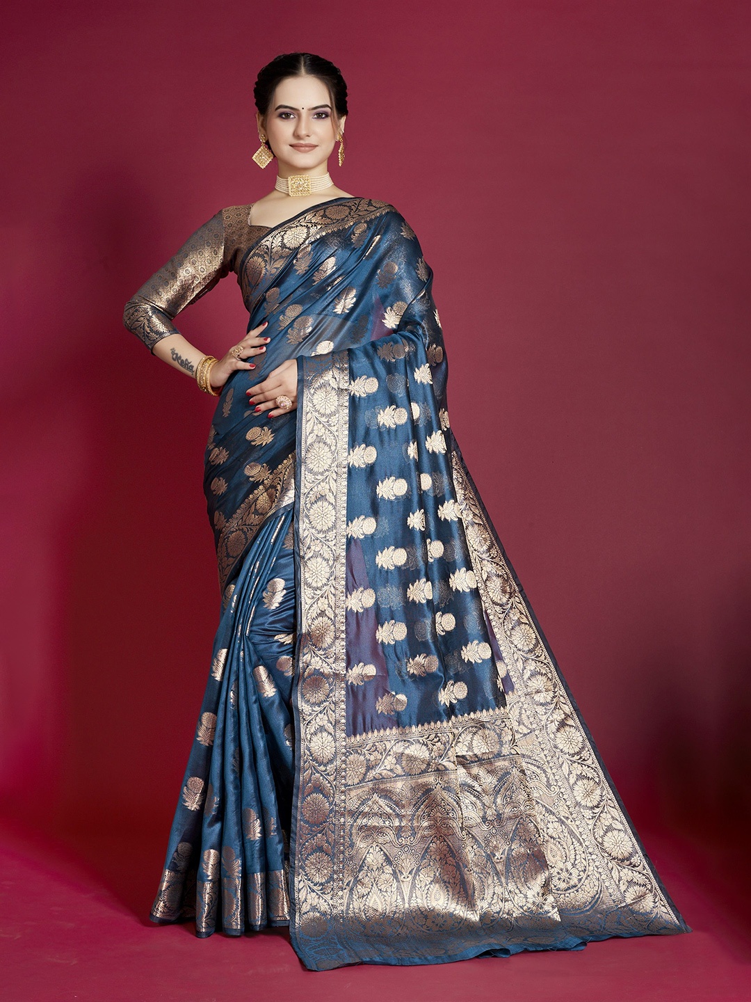 

SHRIMAY Woven Design Zari Organza Banarasi Saree, Turquoise blue