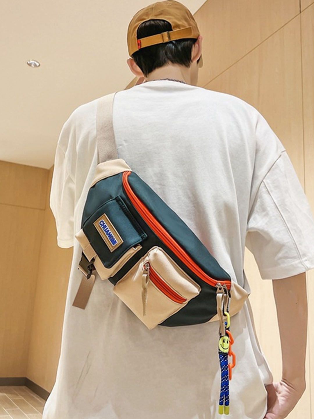 

StyleCast Green Casual Stylish Crossbody Bag, Blue