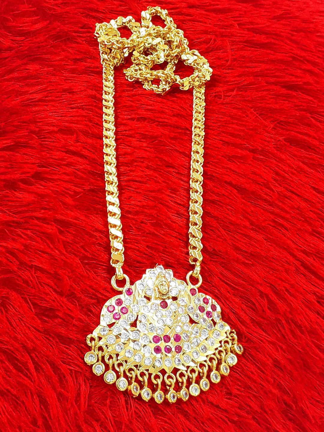 

Anujeet Fashion Hub Copper Gold-Plated Chain