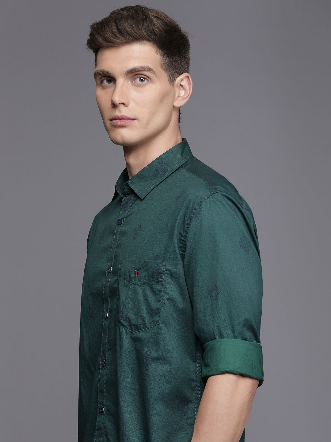 

Louis Philippe Sport Ethnic Motifs Printed Slim Fit Casual Shirt, Green