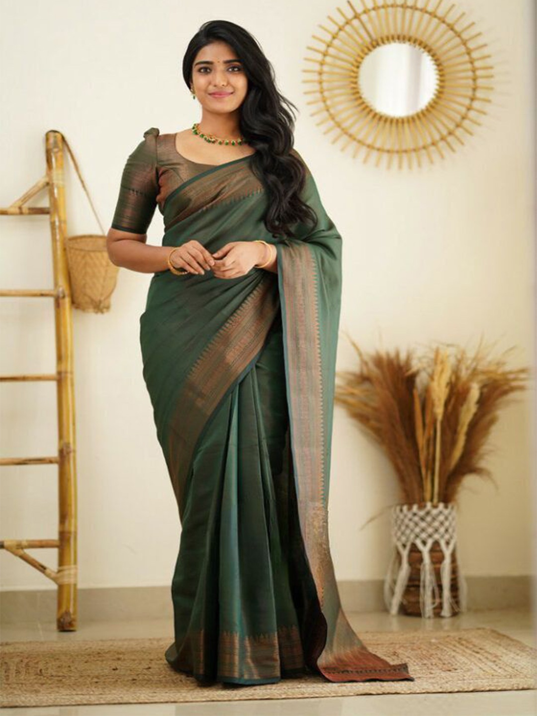 

Jinax Zari Pure Silk Banarasi Saree, Green