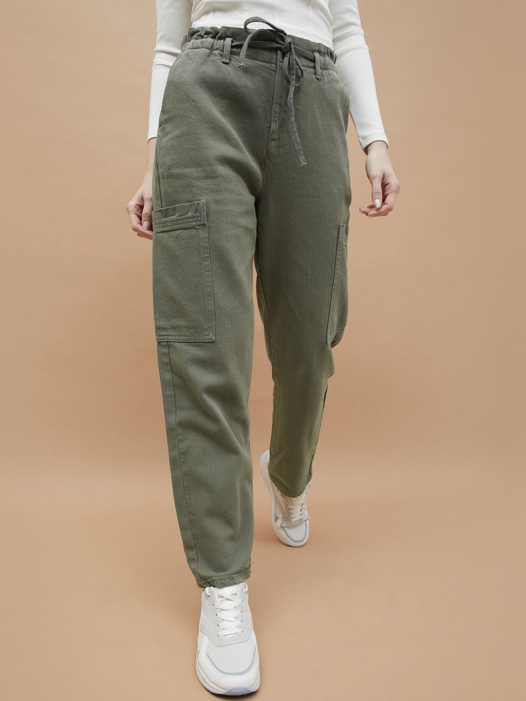 

Ginger by Lifestyle Women Chinos Trousers, Green