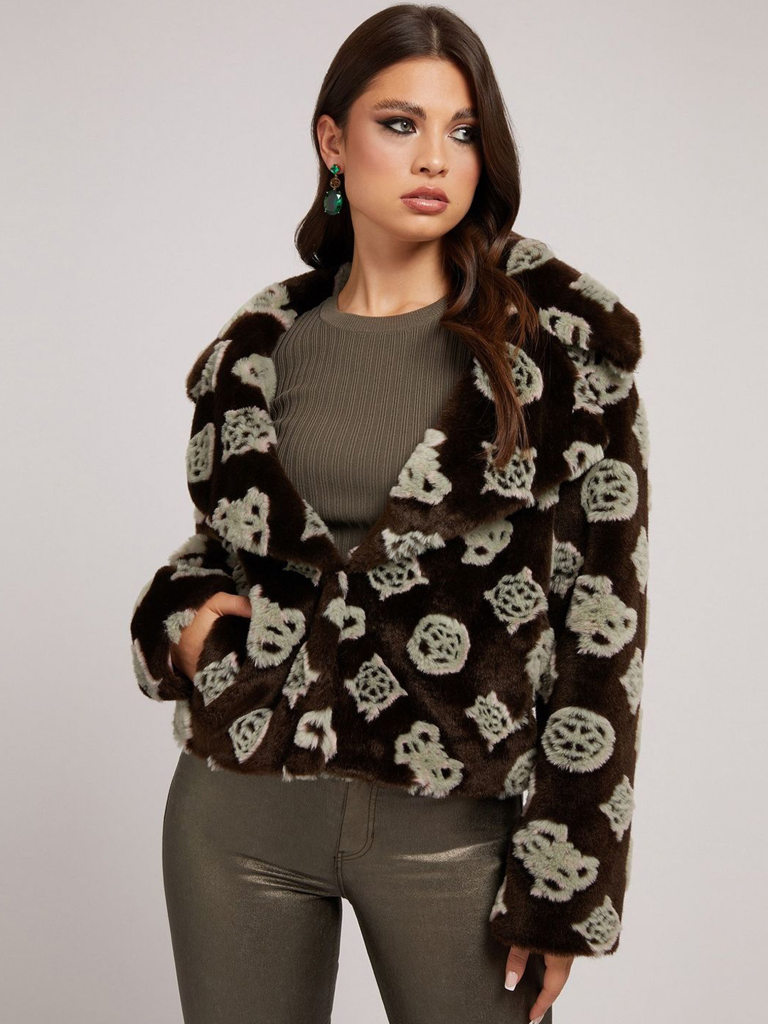 

GUESS Women Brand Logo Tailored Jacket, Brown