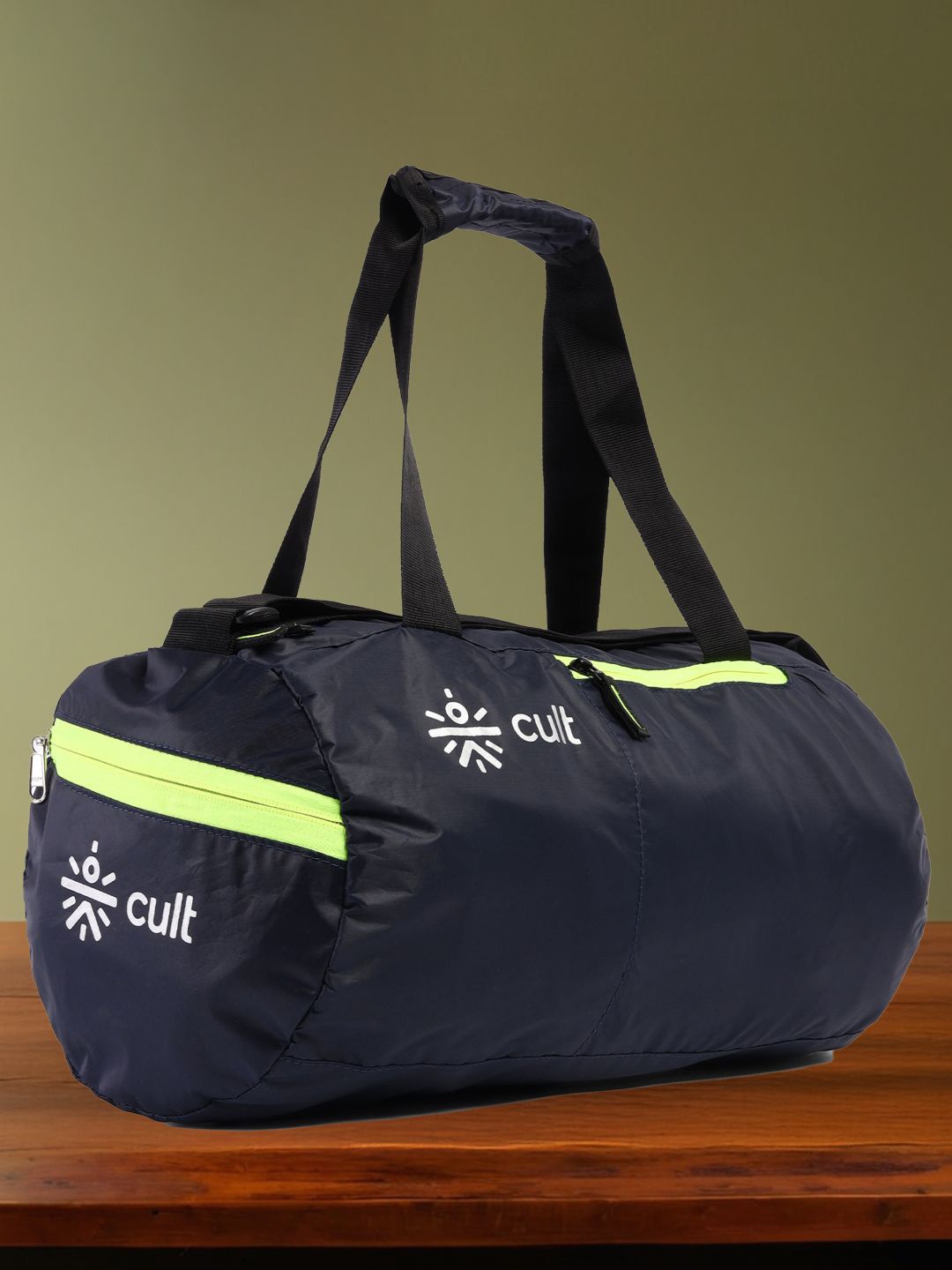 

CULT Colourblocked Medium Sports or Gym Duffel Bag, Navy blue