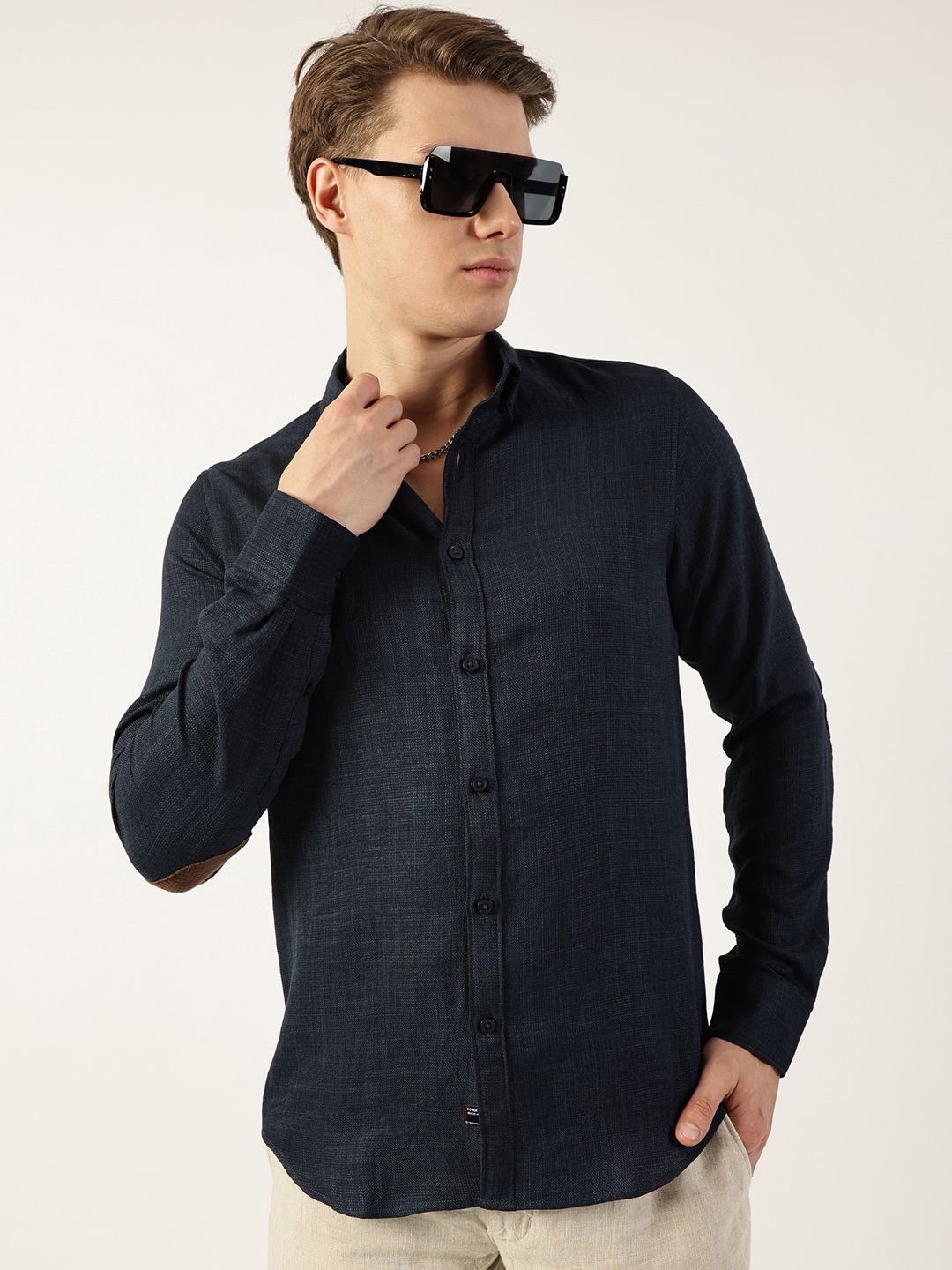 

Thomas Scott Men Classic Button-Down Collar Solid Slim Fit Casual Shirt, Navy blue