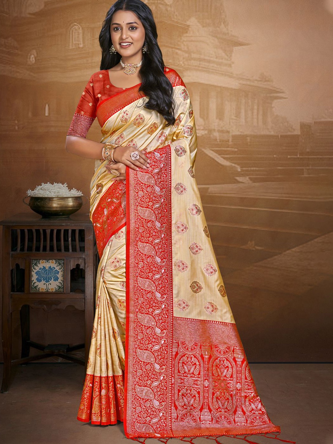 

SANGAM PRINTS Woven Design Silk Blend Designer Tussar Saree, Beige
