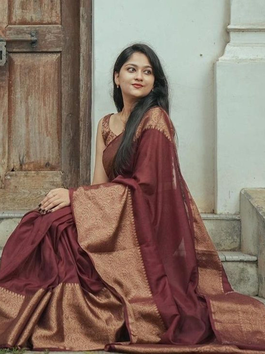 

Jinax Zari Pure Silk Banarasi Saree with Blouse Piece, Maroon