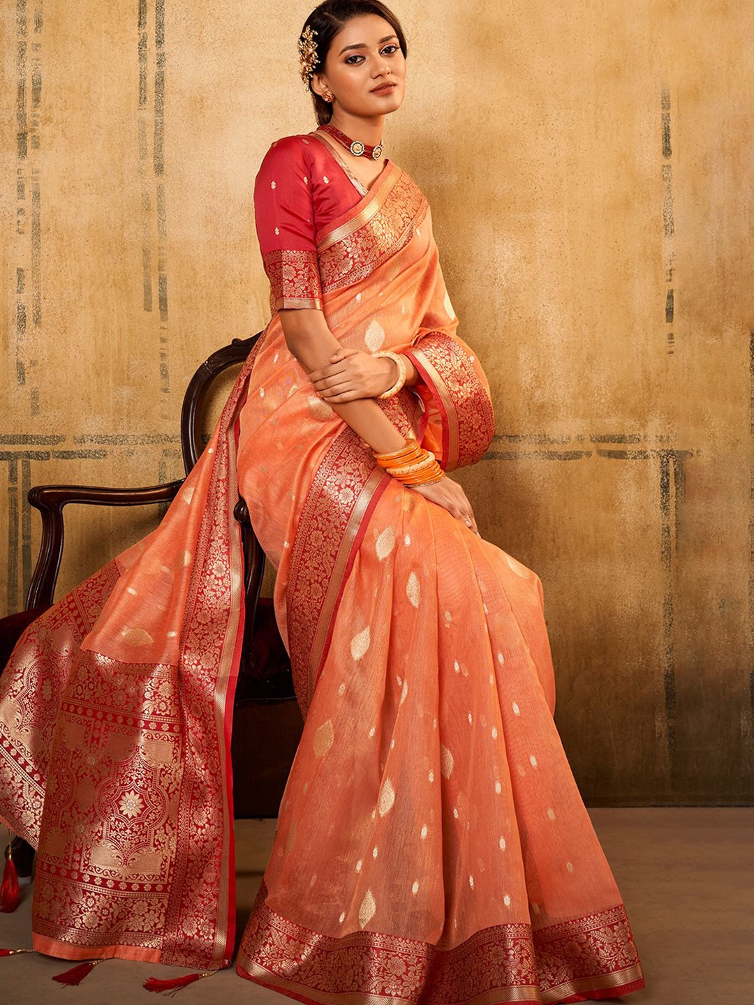 

DEVATITHI Woven Design Tissue Saree, Orange