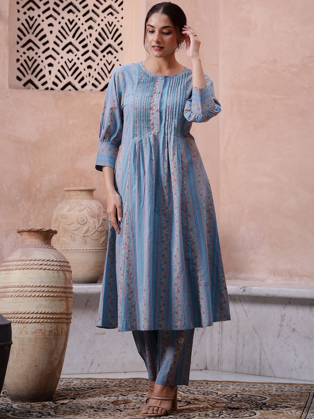 

RangDeep Women Floral Printed Regular Kurta with Trousers & With Dupatta, Teal