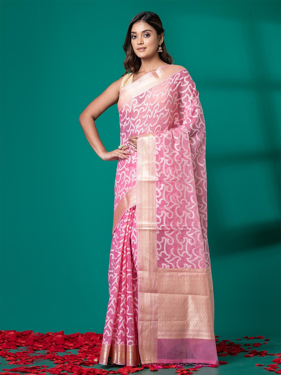 

VIBHAVARI Zari Silk Cotton Fusion Saree, Pink