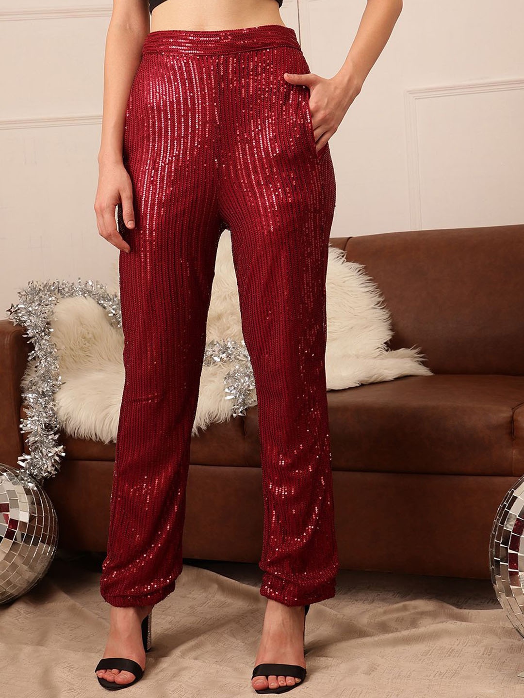 

The Roadster Lifestyle Co Embellished Mid Rise Trousers, Maroon