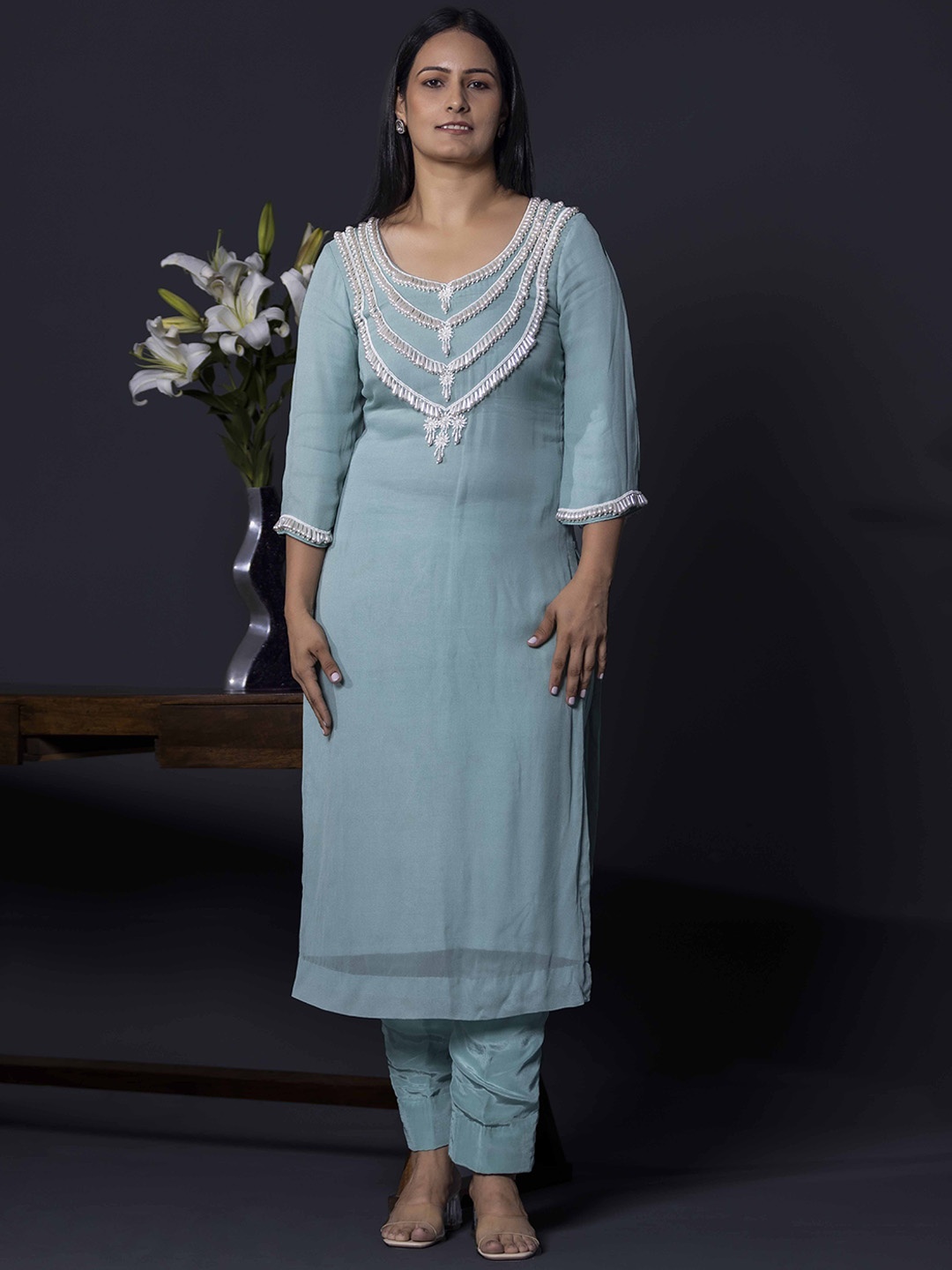 

SHWETA DABAS Women Regular Patchwork Silk Georgette Kurta with Trousers & With Dupatta, Blue