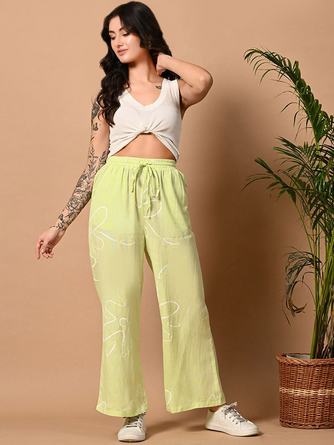 

all about you Women Printed Trousers, Lime green