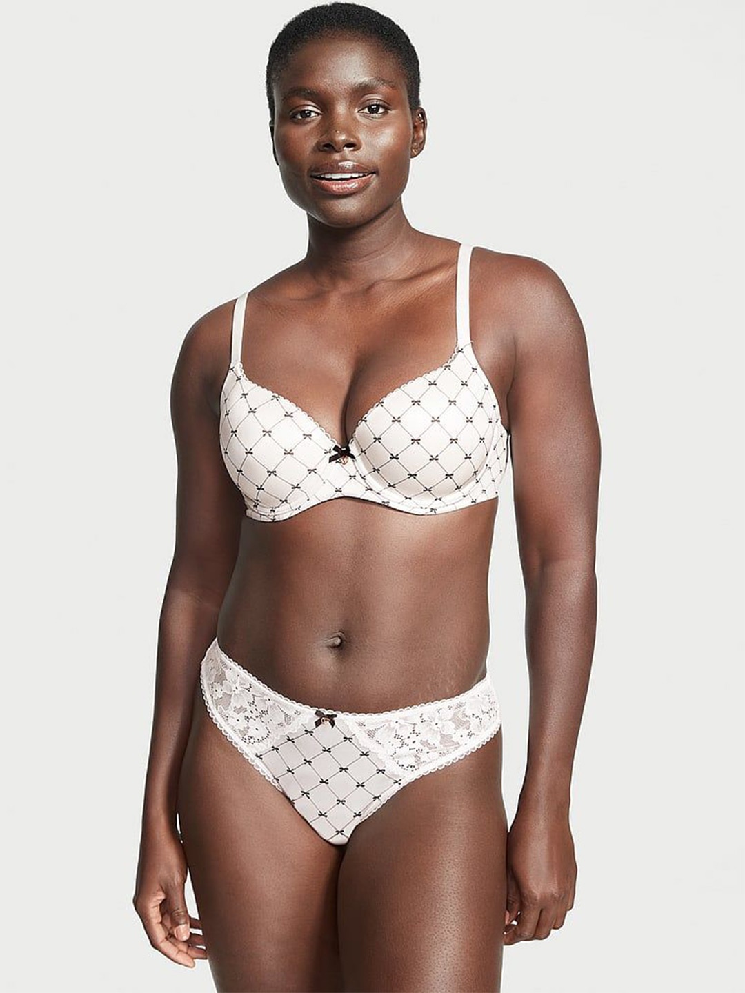 

Victoria's Secret Geometric Bra Medium Coverage Underwired Lightly Padded, White