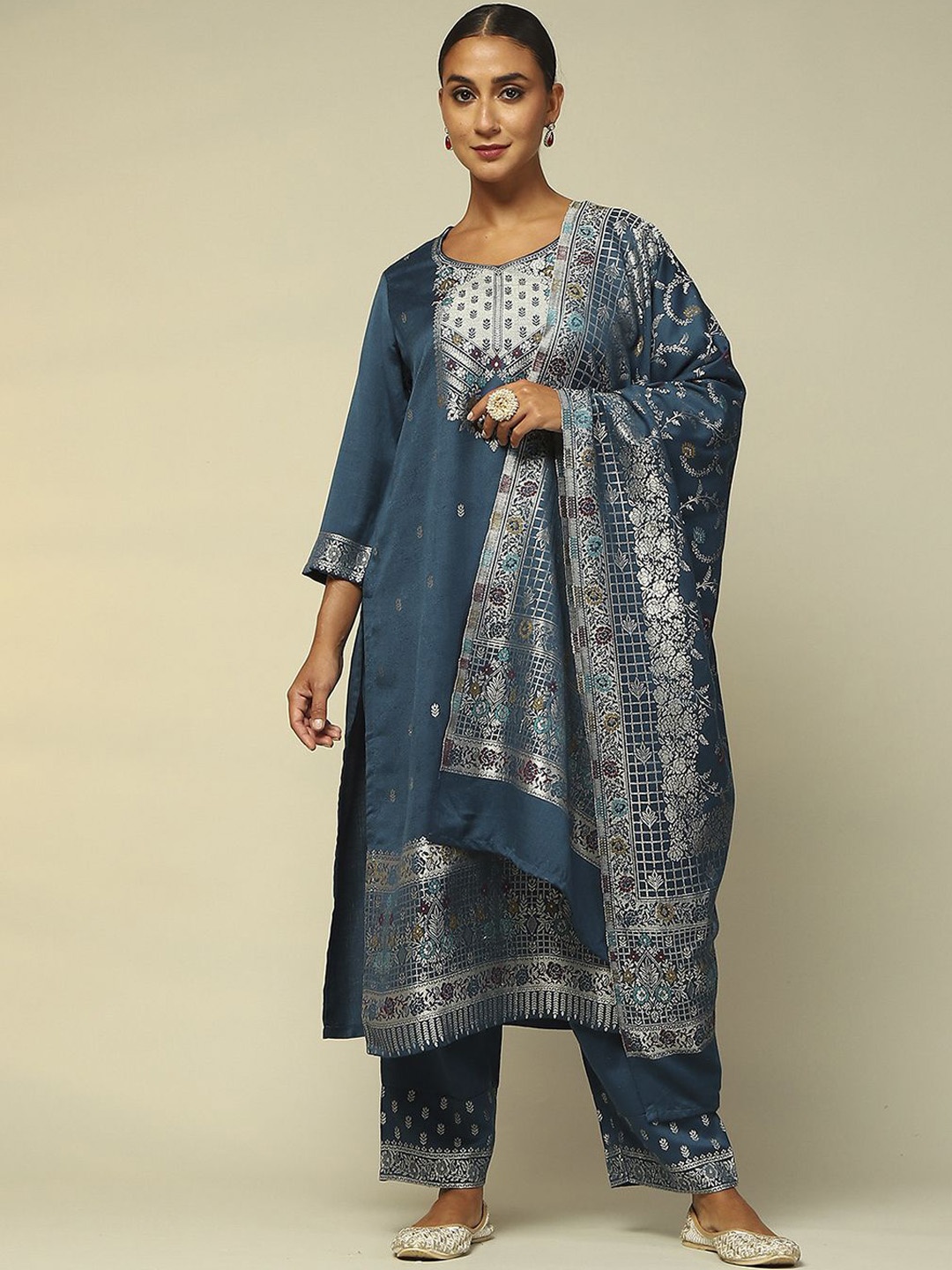 

Rangriti Women Floral Regular Kurta with Palazzos & With Dupatta, Blue