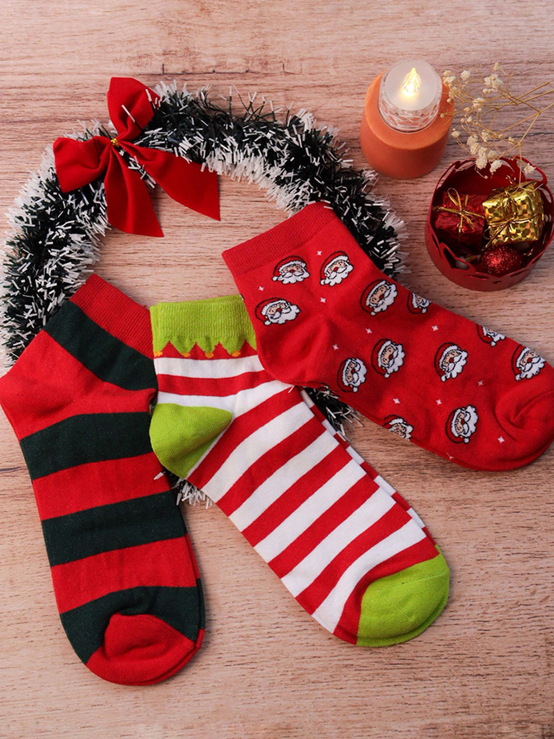 

Thela Gaadi Pack Of 3 Patterned Ankle-Length Socks, Red