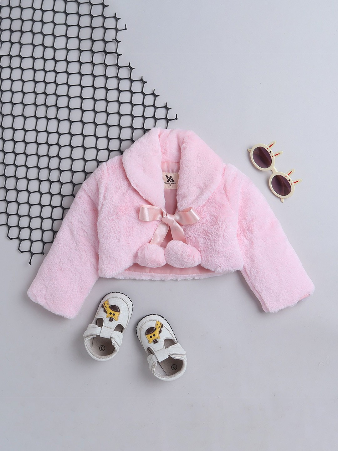 

Yellow Apple Girls Woollen Sweater Vest, Pink