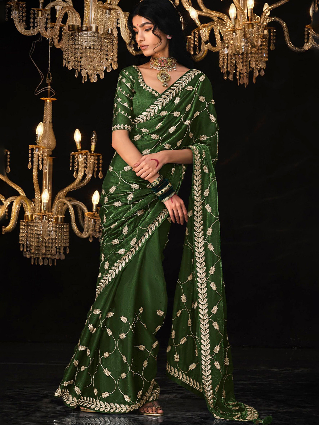 

MAHALASA Ethnic Motifs Embroidered Tissue Saree, Green