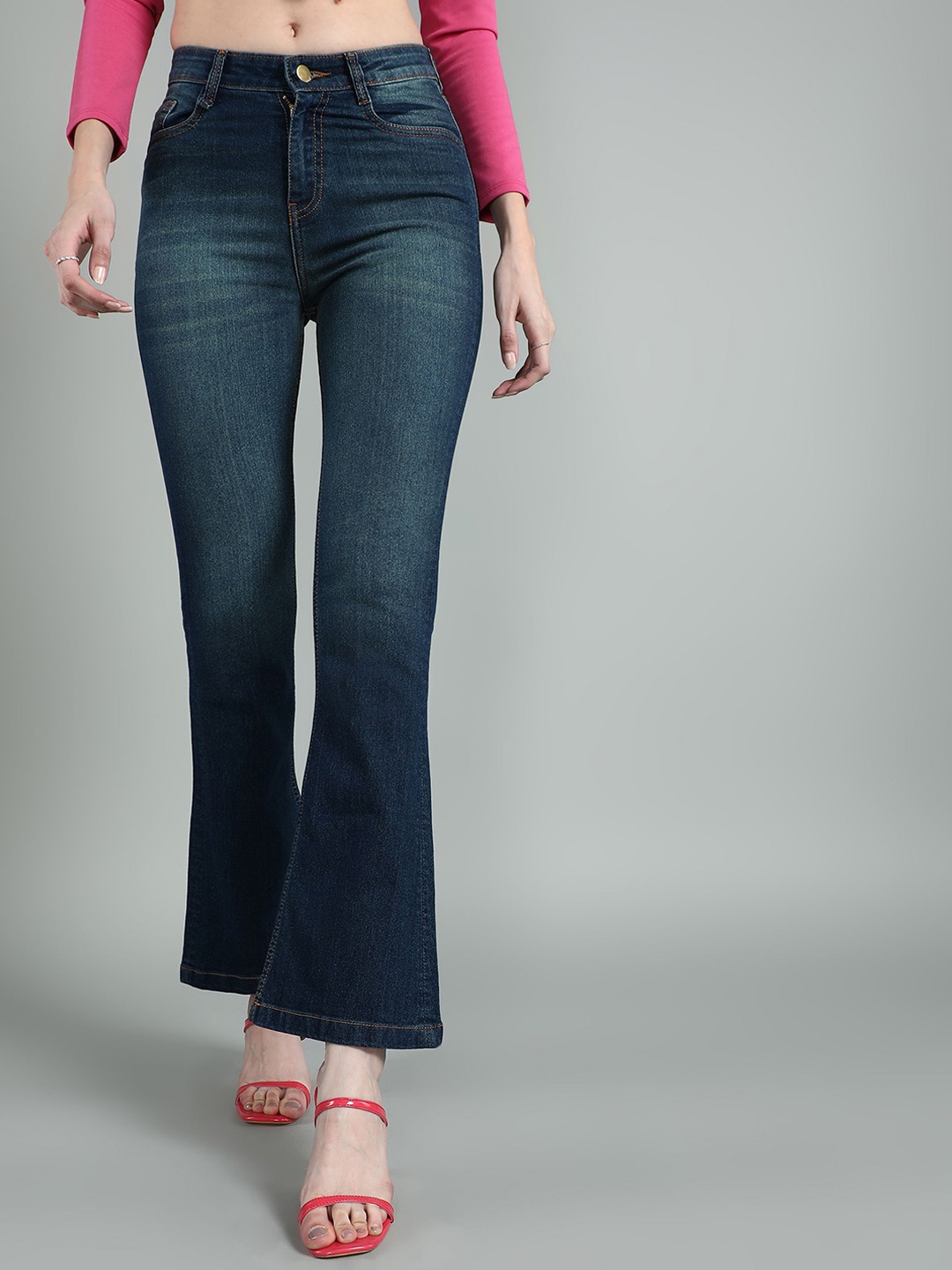 

GUTI Women Light Fade Mid-Rise Bootcut Stretchable Jeans, Blue