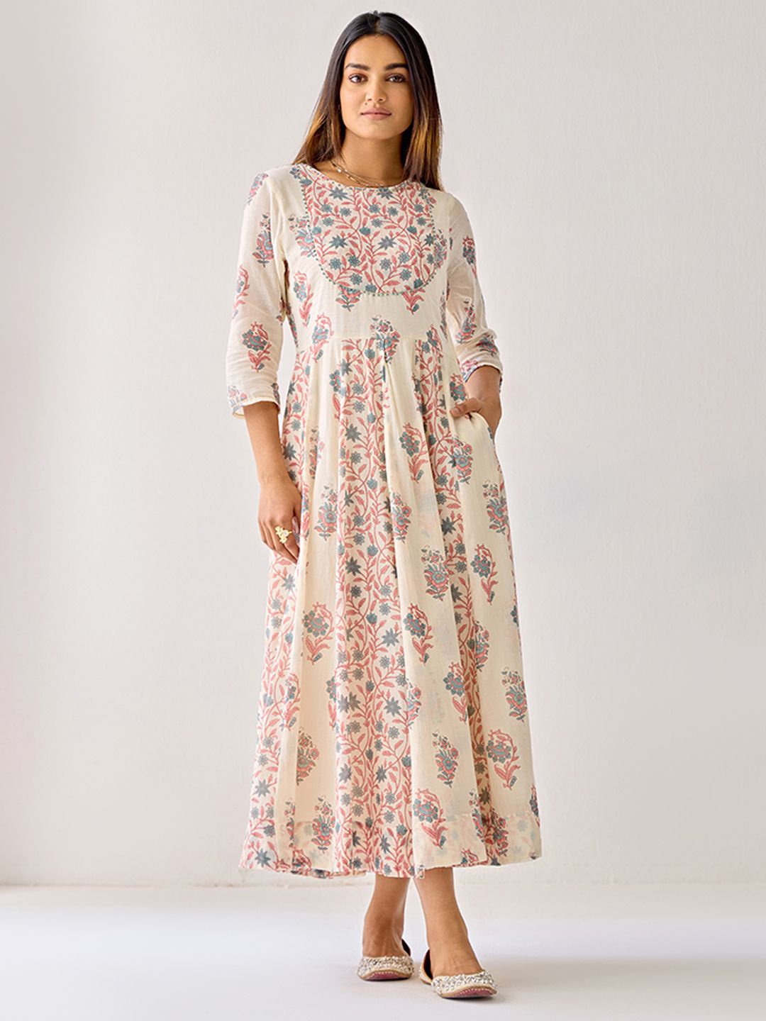 

Ancestry Floral Print Formal Maxi Dress, Off white