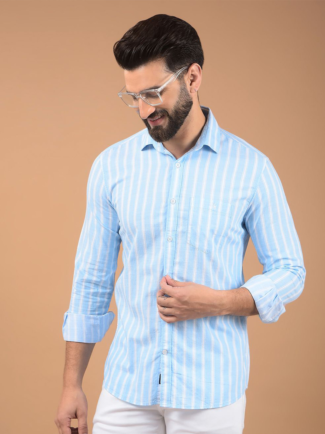 

Crimsoune Club Men Classic Spread Collar Vertical Striped Cotton Slim Fit Casual Shirt, Blue